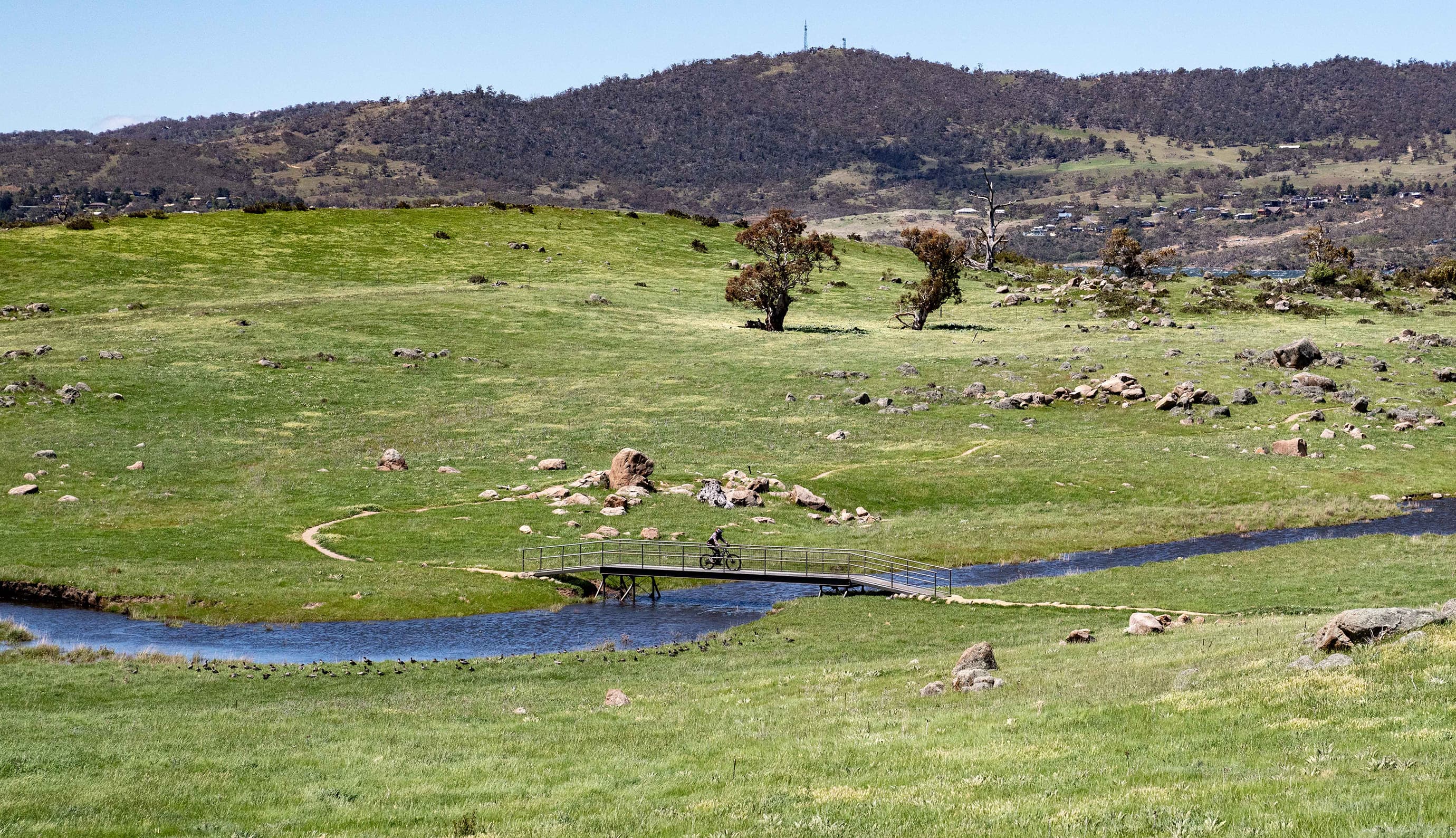 Rock-Jump-Lake-Jindabyne-Carousel
